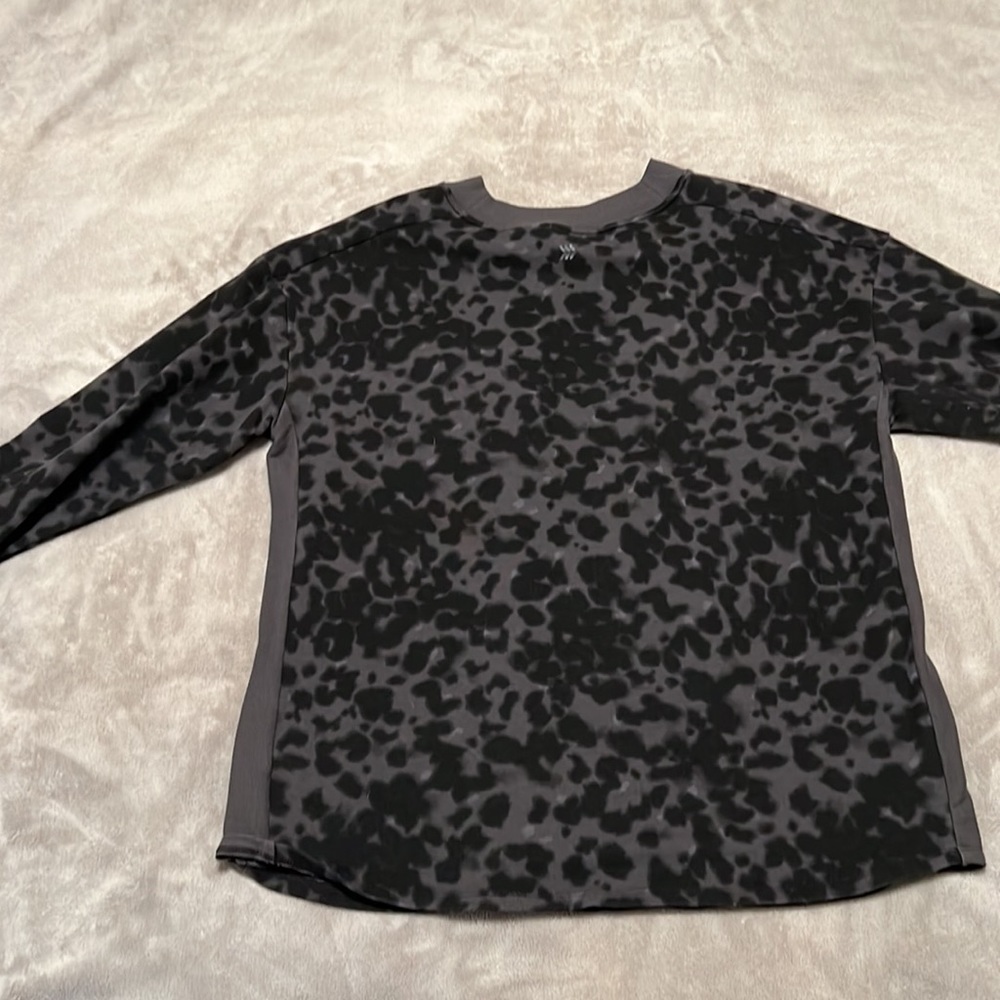 All in Motion Black & Gray Leopard Crewneck Sweatshirt - Picture 6 of 7